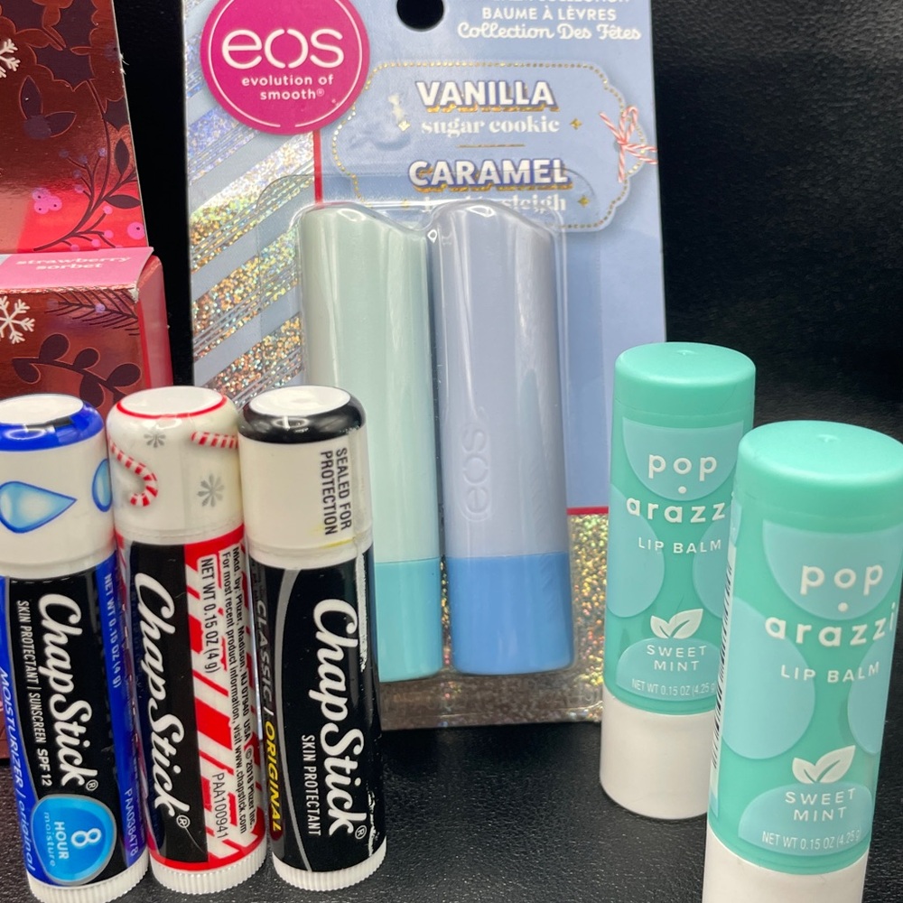 14 Pack Assorted Lip Balms Beekman 1802, EOS, Chapstick Avon NEW-Full Size - Picture 4 of 10